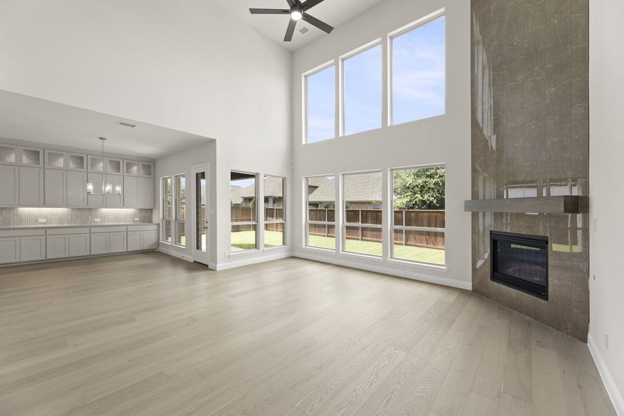 Spacious, unfurnished interior of a new home in Estates at Rockhill, Frisco (Image 16). Spacious, unfurnished interior of a new home in Estates at Rockhill, Frisco (Image 16).
