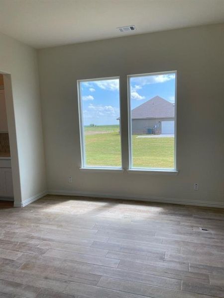 Spacious, unfurnished interior of a new home in Hillview Addition, Decatur (Image 12).