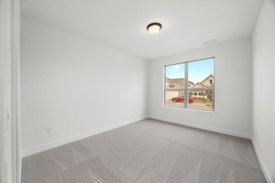 Spacious, unfurnished interior of a new home in Santa Rita Ranch, Liberty Hill (Image 13).