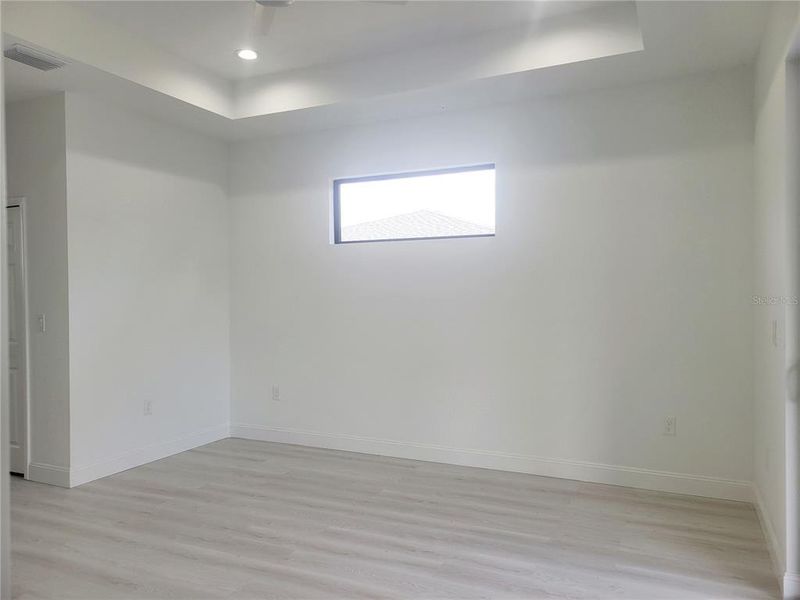 Spacious, unfurnished interior of a new home in , Punta Gorda (Image 15).