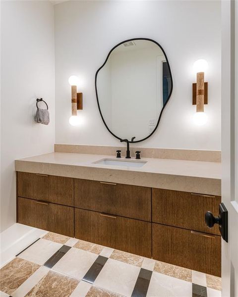 Furnished interior view inside a new home in , Dallas (Image 17). Furnished interior view inside a new home in , Dallas (Image 17).