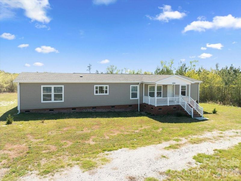 Exterior details and patio area of a home in , Bennettsville (Image 26).
