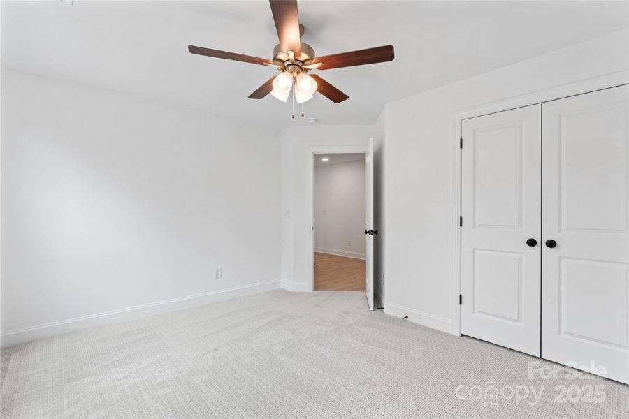 Spacious, unfurnished interior of a new home in , Harrisburg (Image 18).