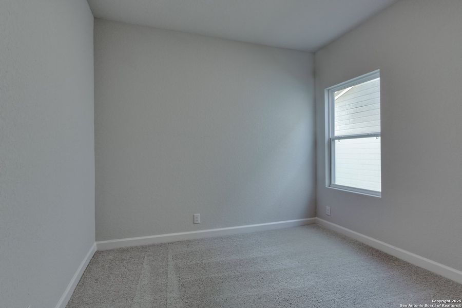 Spacious, unfurnished interior of a new home in Cordova Trails, Seguin (Image 24).