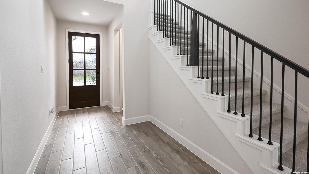 Spacious, unfurnished interior of a new home in Solms Landing, New Braunfels (Image 24). Spacious, unfurnished interior of a new home in Solms Landing, New Braunfels (Image 24).