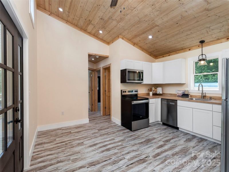 Image 22 of a home in .