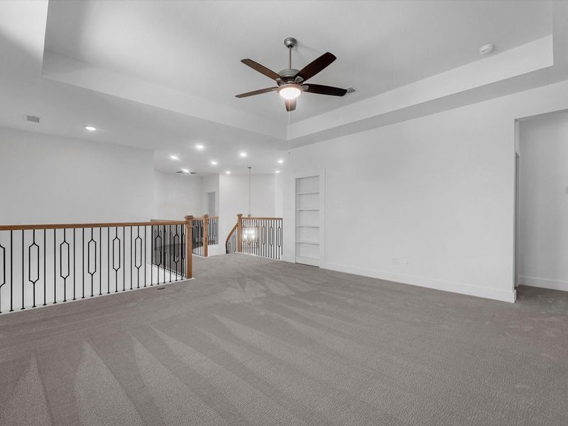 Spacious, unfurnished interior of a new home in Harvest Green, Richmond (Image 16).