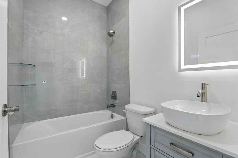 Furnished interior view inside a new home in , Fort Pierce (Image 7). Furnished interior view inside a new home in , Fort Pierce (Image 7).