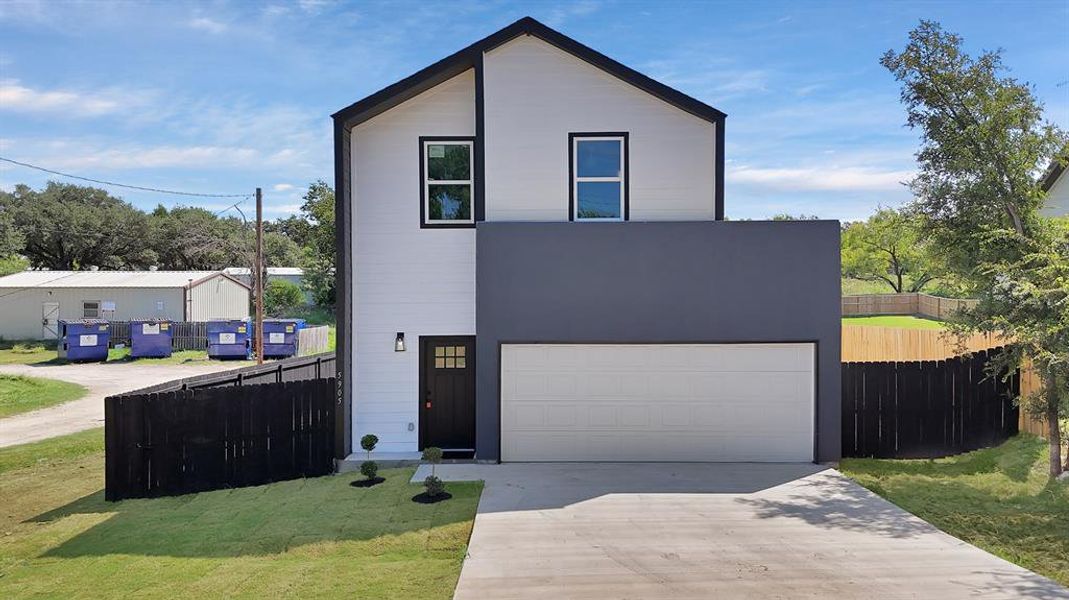 Front exterior of a new home in , Granbury, TX, highlighting curb appeal (Image 14). Front exterior of a new home in , Granbury, TX, highlighting curb appeal (Image 14).