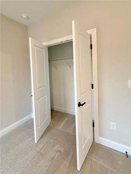 Spacious, unfurnished interior of a new home in , Waleska (Image 22).