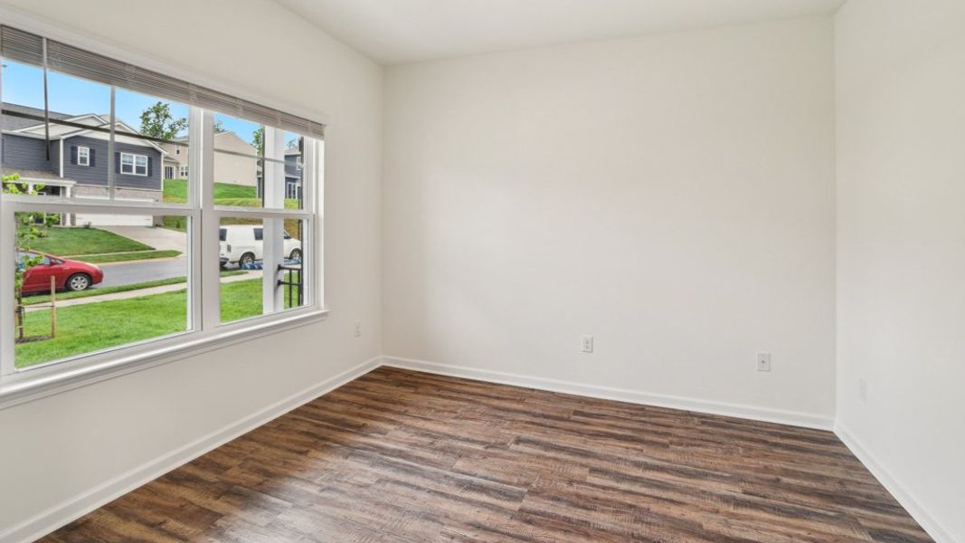 Spacious, unfurnished interior of a new home in Archer's Pointe, Johnson City (Image 15).