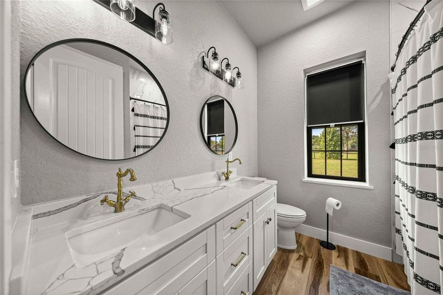 Furnished interior view inside a new home in , Belleview (Image 15).