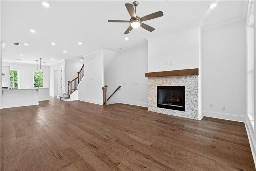 Spacious, unfurnished interior of a new home in Waterhaven, Cumming (Image 29).