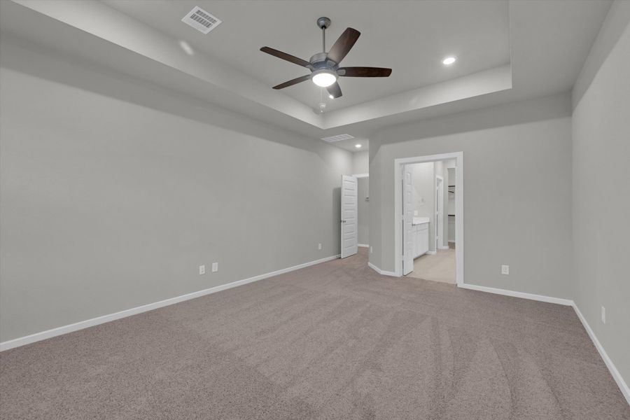 Spacious, unfurnished interior of a new home in Summer Place  35', Montgomery (Image 40).