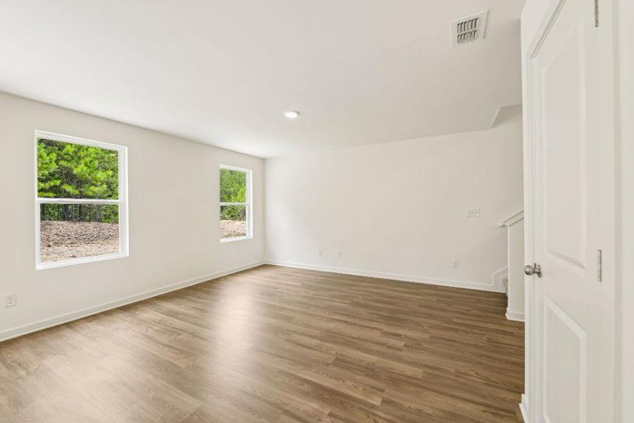 Spacious, unfurnished interior of a new home in Kinsale, Macon (Image 15). Spacious, unfurnished interior of a new home in Kinsale, Macon (Image 15).