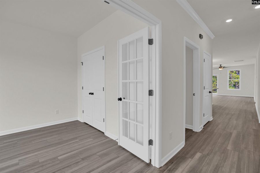 Spacious, unfurnished interior of a new home in Old Charleston Acres, Pelion (Image 8).