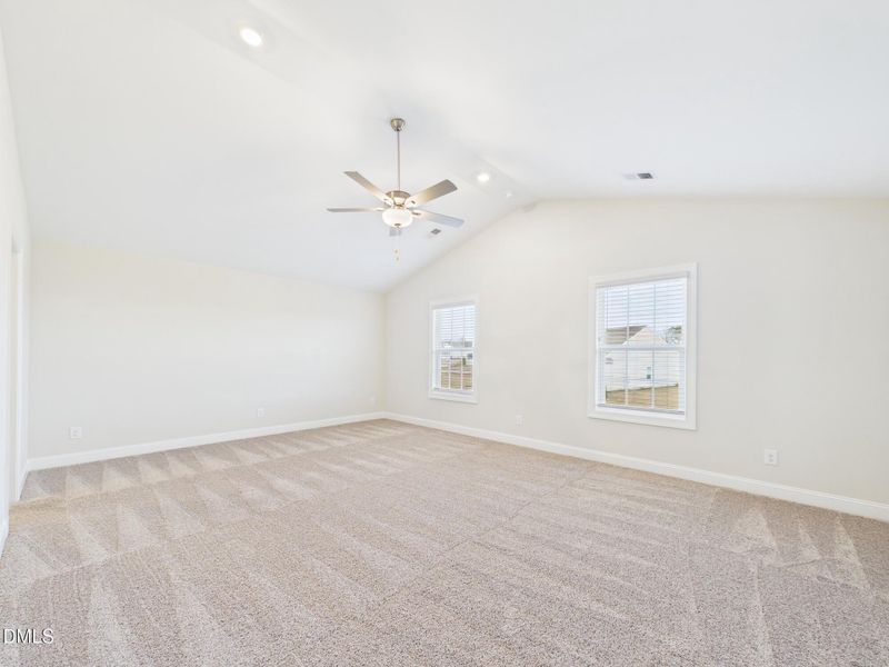 CAM01608G0-PR0122-STILL029