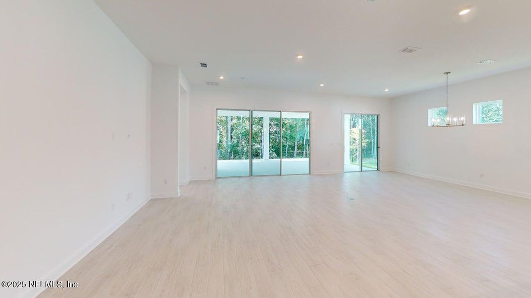 Spacious, unfurnished interior of a new home in RiverTown - Ravines, St. Johns (Image 14).