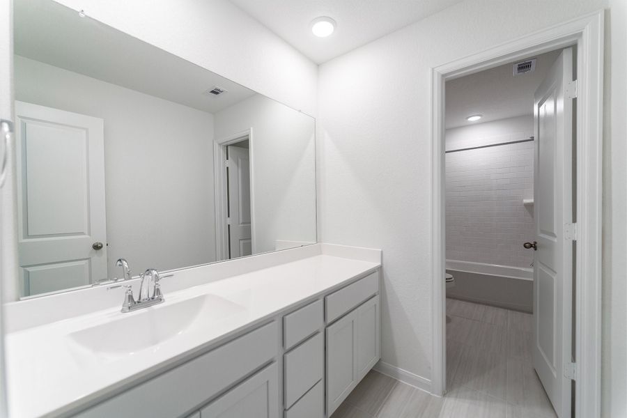 Furnished interior view inside a new home in Lago Mar, Texas City (Image 13). Furnished interior view inside a new home in Lago Mar, Texas City (Image 13).