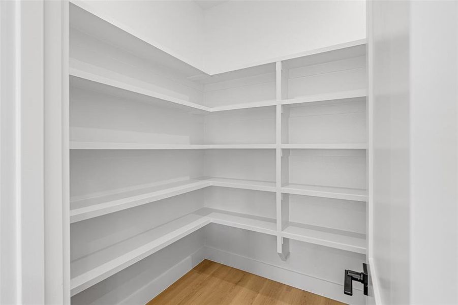 Spacious, unfurnished interior of a new home in , Granbury (Image 17).