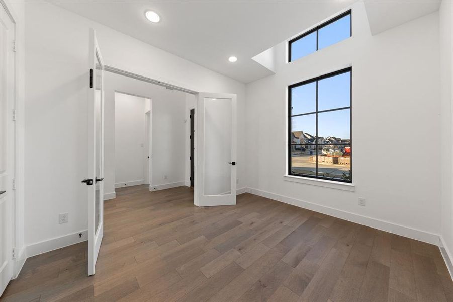 Spacious, unfurnished interior of a new home in Fields 60', Frisco (Image 33). Spacious, unfurnished interior of a new home in Fields 60', Frisco (Image 33).