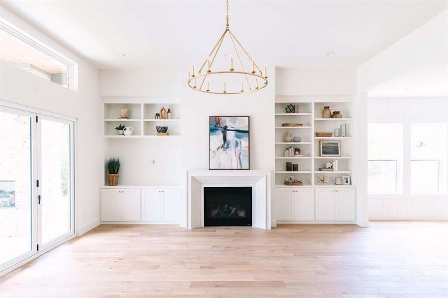 Furnished interior view inside a new home in , Weatherford (Image 9).