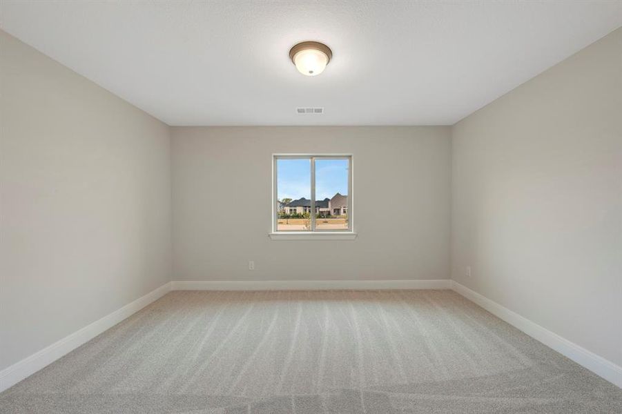 Spacious, unfurnished interior of a new home in Mantua Point Classics, Van Alstyne (Image 19).