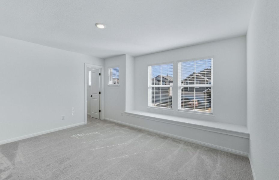 Spacious, unfurnished interior of a new home in Horizon Lake, Leander (Image 13).