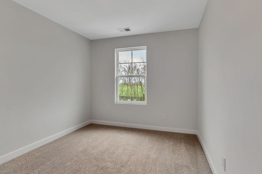 Spacious, unfurnished interior of a new home in Anderson Park, Hendersonville (Image 21).