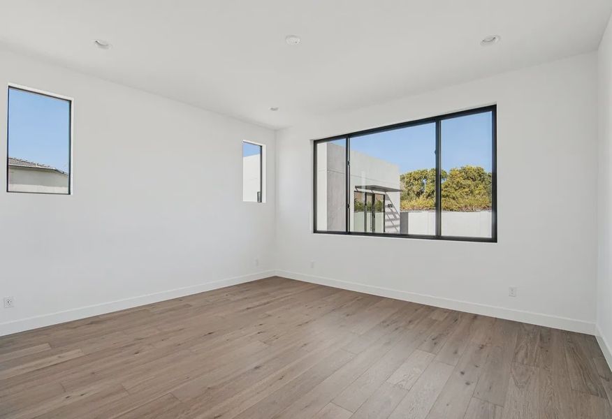 Primary Bedroom - 11 of 17