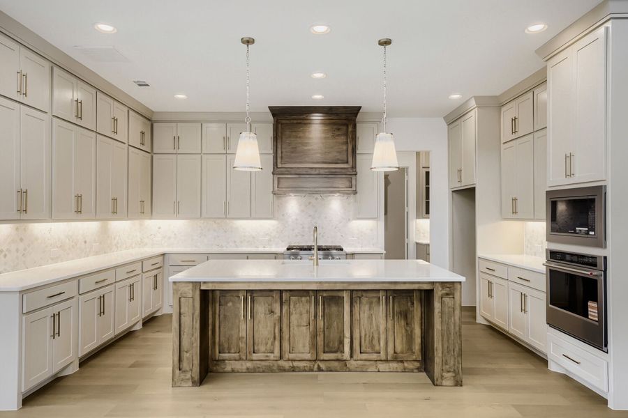 841 Bella Casa - Kitchen