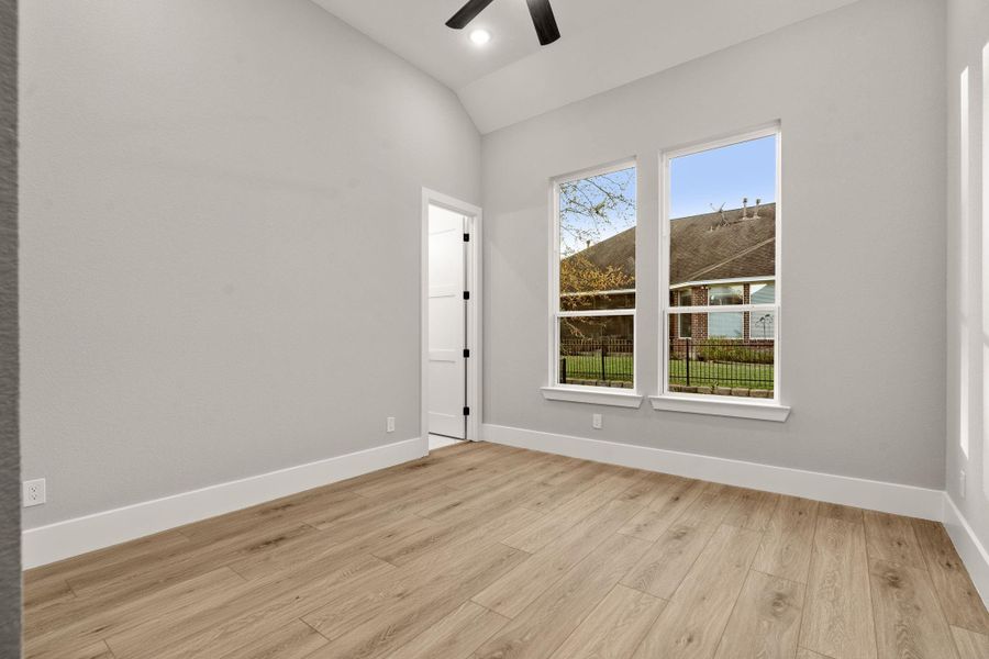 Spacious, unfurnished interior of a new home in , Montgomery (Image 35).