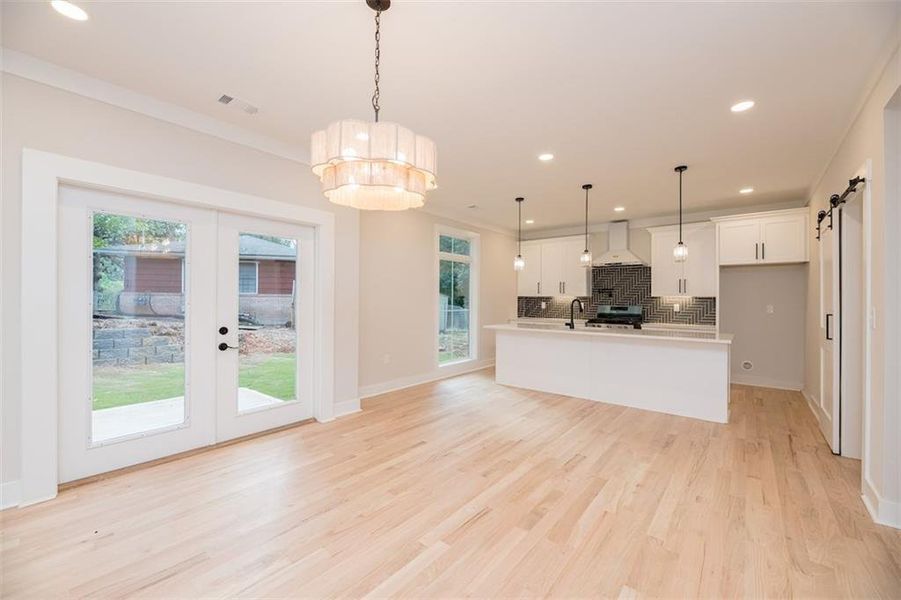 Spacious, unfurnished interior of a new home in , Atlanta (Image 39). Spacious, unfurnished interior of a new home in , Atlanta (Image 39).