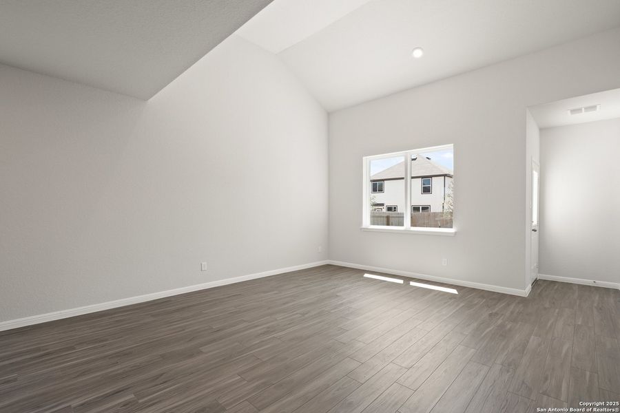 Spacious, unfurnished interior of a new home in Applewhite Meadows, San Antonio (Image 11). Spacious, unfurnished interior of a new home in Applewhite Meadows, San Antonio (Image 11).