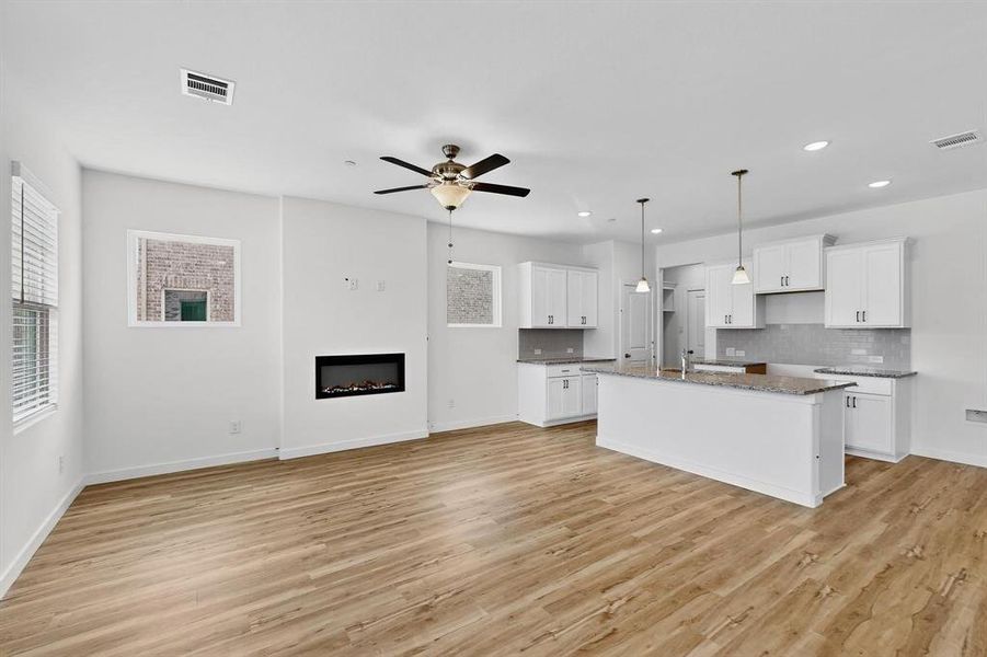 Furnished interior view inside a new home in Solterra Texas, Mesquite (Image 11).