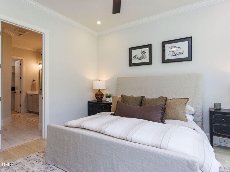 023-1280x960-primary-bedroom 023-1280x960-primary-bedroom