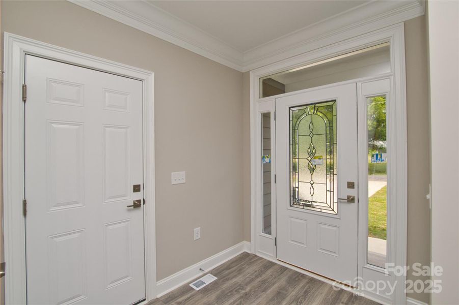 Image 33 of a home in .