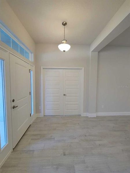 Spacious, unfurnished interior of a new home in Marion Oaks, Ocala (Image 16).
