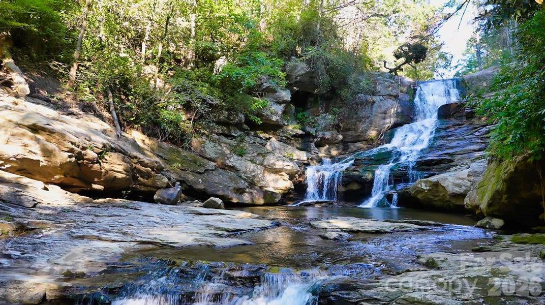 Natural landscape and outdoor views near  in Hendersonville (Image 33).