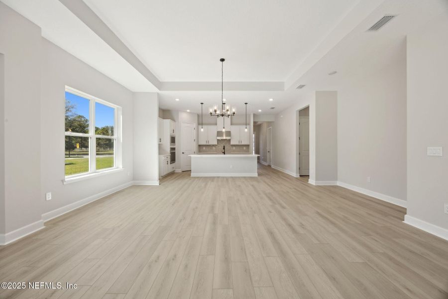 Spacious, unfurnished interior of a new home in Edwards Creek Estates, Jacksonville (Image 14).