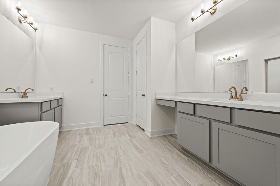 Representative image. Features, specifications, selections and colors may vary.