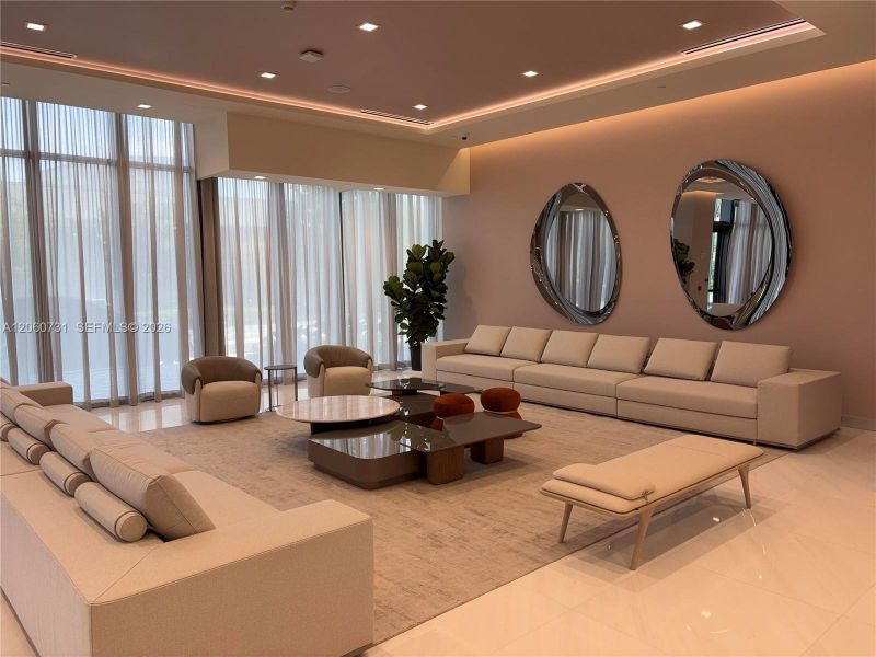 Community amenities in , Hallandale Beach (Image 26).