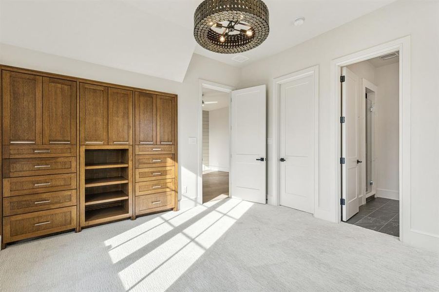 Upgraded custom cabinetry with soft-close Upgraded custom cabinetry with soft-close