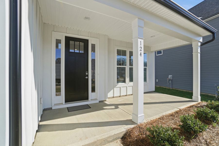 Exterior details and patio area of a home in Summerlin, Mooresville (Image 3).