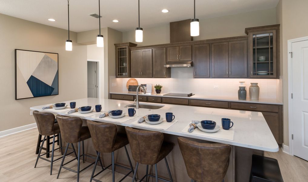 Spacious island in kitchen