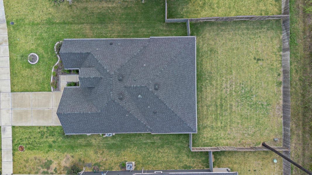 Backyard with no back neighbors