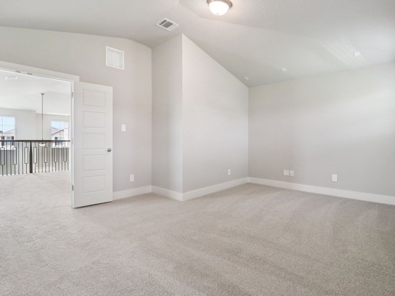 Spacious, unfurnished interior of a new home in Kallison Ranch, San Antonio (Image 30).
