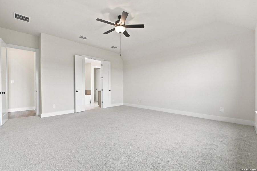 Spacious, unfurnished interior of a new home in Legacy at Lake Dunlap, New Braunfels (Image 30). Spacious, unfurnished interior of a new home in Legacy at Lake Dunlap, New Braunfels (Image 30).