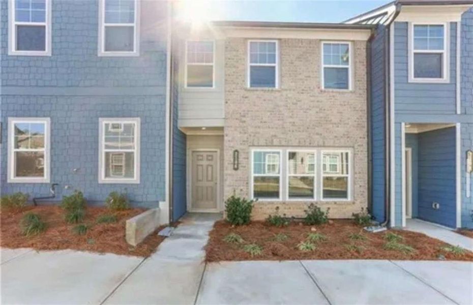 Exterior details and patio area of a home in , Douglasville (Image 3).