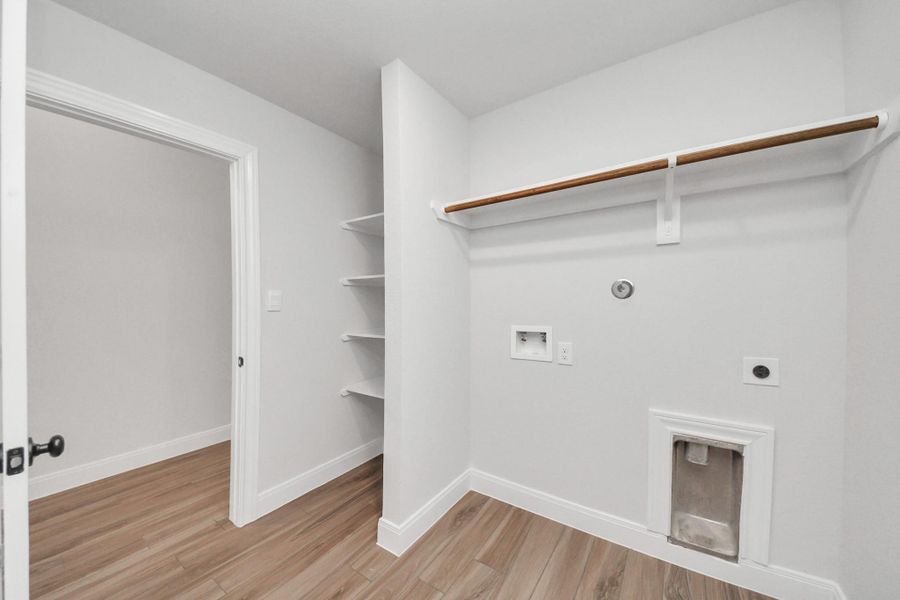 Spacious, unfurnished interior of a new home in Grand Oaks Reserve, Cleveland (Image 22). Spacious, unfurnished interior of a new home in Grand Oaks Reserve, Cleveland (Image 22).
